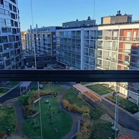 New Studio Cherry Near Helsinki Airport In Kivistoe Вантаа Экстерьер фото